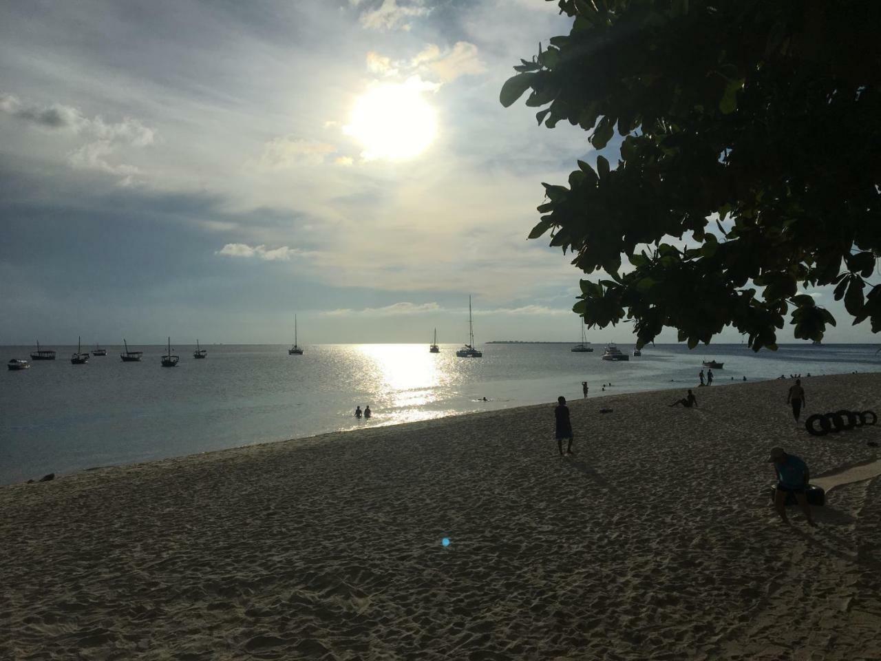 Stone Town Sea View Hotell Zanzibar Exteriör bild